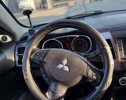 Серый Мицубиси Аутлендер, объемом двигателя 2.18 л и пробегом 287 тыс. км за 10200 $, фото 13 на Automoto.ua