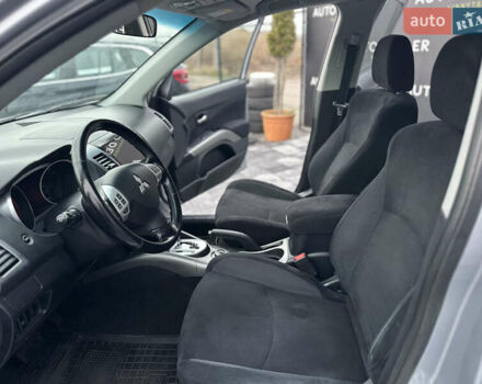 Серый Мицубиси Аутлендер, объемом двигателя 2.4 л и пробегом 61 тыс. км за 11300 $, фото 31 на Automoto.ua