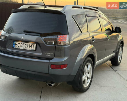 Серый Мицубиси Аутлендер, объемом двигателя 2.4 л и пробегом 210 тыс. км за 8300 $, фото 16 на Automoto.ua