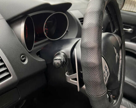 Сірий Міцубісі Аутлендер, об'ємом двигуна 3 л та пробігом 209 тис. км за 9800 $, фото 22 на Automoto.ua