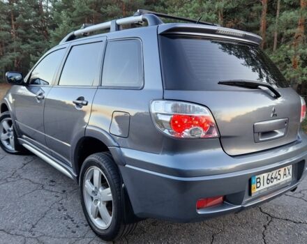 Міцубісі Аутлендер 2008 у Кременчуге на Automoto.ua Сірий Міцубісі Аутлендер, об'ємом двигуна 2 л та пробігом 157 тис. км за 8300 $, фото 3 на Automoto.ua