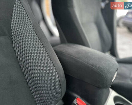 Серый Мицубиси Аутлендер, объемом двигателя 2.4 л и пробегом 61 тыс. км за 11300 $, фото 52 на Automoto.ua