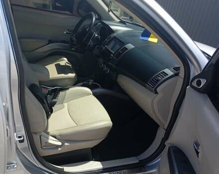 Сірий Міцубісі Аутлендер, об'ємом двигуна 2.4 л та пробігом 220 тис. км за 10200 $, фото 9 на Automoto.ua