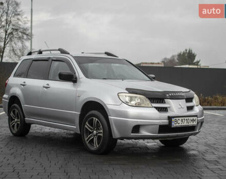 Сірий Міцубісі Аутлендер, об'ємом двигуна 2 л та пробігом 258 тис. км за 5650 $, фото 15 на Automoto.ua