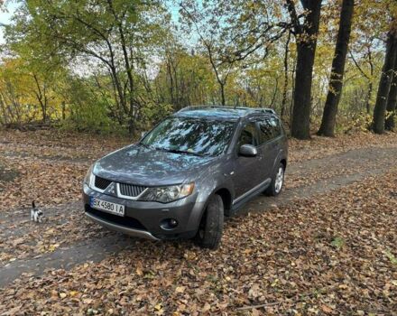 Міцубісі Аутлендер 2008 у Муровані курилівці на Automoto.ua Сірий Міцубісі Аутлендер, об'ємом двигуна 2 л та пробігом 203 тис. км за 8999 $, фото 4 на Automoto.ua