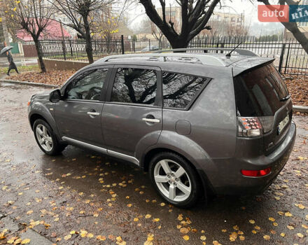 Сірий Міцубісі Аутлендер, об'ємом двигуна 3 л та пробігом 209 тис. км за 9800 $, фото 2 на Automoto.ua