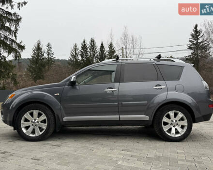 Сірий Міцубісі Аутлендер, об'ємом двигуна 2 л та пробігом 237 тис. км за 8999 $, фото 3 на Automoto.ua