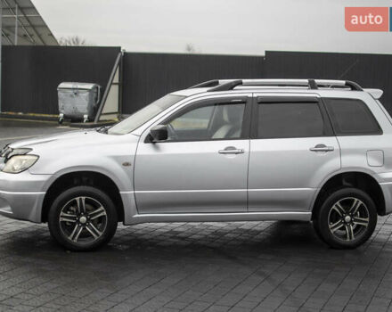 Сірий Міцубісі Аутлендер, об'ємом двигуна 2 л та пробігом 258 тис. км за 5650 $, фото 5 на Automoto.ua