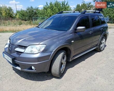 Серый Мицубиси Аутлендер, объемом двигателя 2.35 л и пробегом 342 тыс. км за 6900 $, фото 10 на Automoto.ua