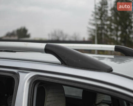 Сірий Міцубісі Аутлендер, об'ємом двигуна 2 л та пробігом 258 тис. км за 5650 $, фото 16 на Automoto.ua