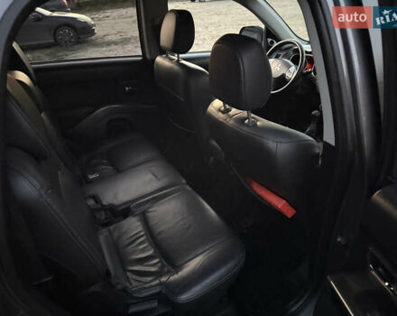 Сірий Міцубісі Аутлендер, об'ємом двигуна 2 л та пробігом 235 тис. км за 8950 $, фото 76 на Automoto.ua