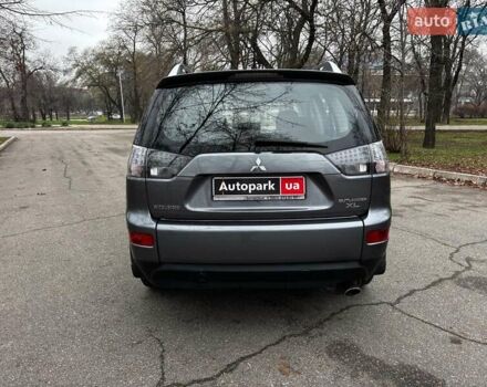 Серый Мицубиси Аутлендер, объемом двигателя 2.4 л и пробегом 237 тыс. км за 8490 $, фото 5 на Automoto.ua