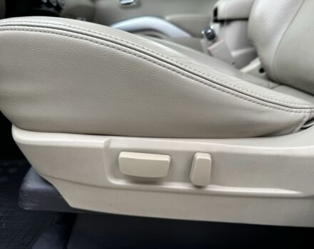 Серый Мицубиси Аутлендер, объемом двигателя 3 л и пробегом 175 тыс. км за 8500 $, фото 14 на Automoto.ua