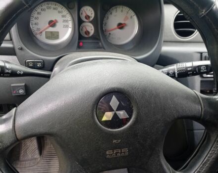 Сірий Міцубісі Аутлендер, об'ємом двигуна 2 л та пробігом 208 тис. км за 6000 $, фото 5 на Automoto.ua