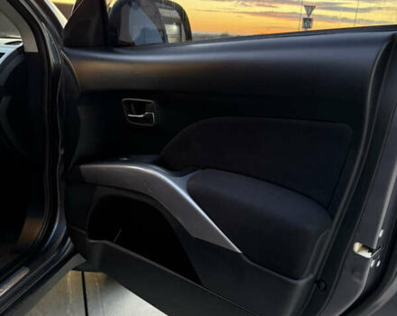 Серый Мицубиси Аутлендер, объемом двигателя 2.4 л и пробегом 210 тыс. км за 8300 $, фото 23 на Automoto.ua