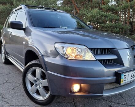Міцубісі Аутлендер 2008 у Кременчуге на Automoto.ua Сірий Міцубісі Аутлендер, об'ємом двигуна 2 л та пробігом 157 тис. км за 8300 $, фото 2 на Automoto.ua