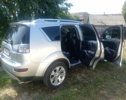 Сірий Міцубісі Аутлендер, об'ємом двигуна 2.4 л та пробігом 190 тис. км за 9200 $, фото 4 на Automoto.ua