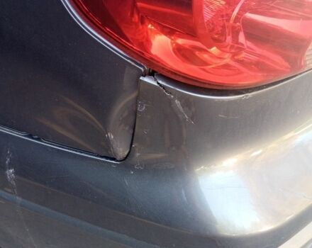 Серый Мицубиси Аутлендер, объемом двигателя 2 л и пробегом 218 тыс. км за 6100 $, фото 6 на Automoto.ua