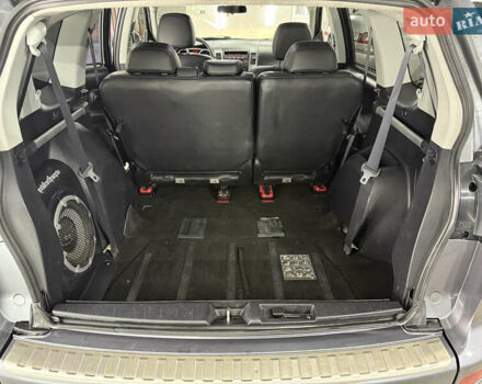 Сірий Міцубісі Аутлендер, об'ємом двигуна 2 л та пробігом 235 тис. км за 8950 $, фото 45 на Automoto.ua