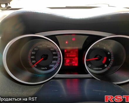 Серый Мицубиси Аутлендер, объемом двигателя 2.4 л и пробегом 216 тыс. км за 10500 $, фото 5 на Automoto.ua