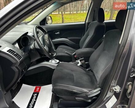 Серый Мицубиси Аутлендер, объемом двигателя 2.4 л и пробегом 237 тыс. км за 8490 $, фото 13 на Automoto.ua