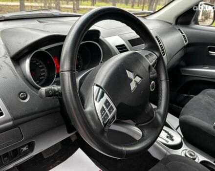 Серый Мицубиси Аутлендер, объемом двигателя 2.4 л и пробегом 237 тыс. км за 8490 $, фото 25 на Automoto.ua