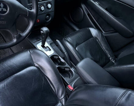 Сірий Міцубісі Аутлендер, об'ємом двигуна 2.4 л та пробігом 190 тис. км за 7500 $, фото 7 на Automoto.ua