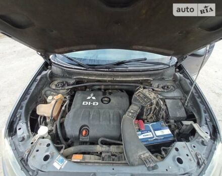 Сірий Міцубісі Аутлендер, об'ємом двигуна 0 л та пробігом 230 тис. км за 10200 $, фото 26 на Automoto.ua