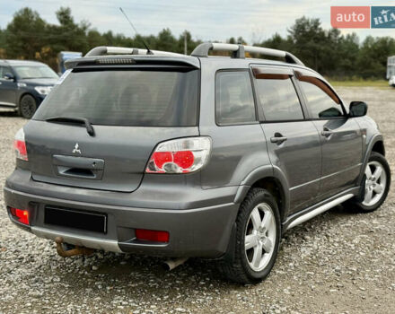 Серый Мицубиси Аутлендер, объемом двигателя 2 л и пробегом 199 тыс. км за 5999 $, фото 8 на Automoto.ua