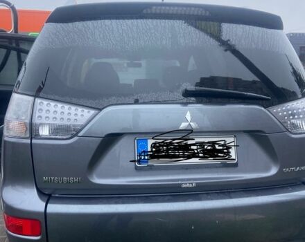 Сірий Міцубісі Аутлендер, об'ємом двигуна 2 л та пробігом 330 тис. км за 4950 $, фото 1 на Automoto.ua
