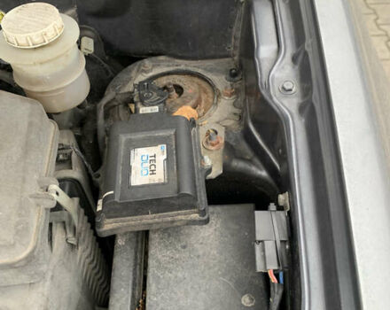 Серый Мицубиси Аутлендер, объемом двигателя 2.38 л и пробегом 227 тыс. км за 6600 $, фото 10 на Automoto.ua