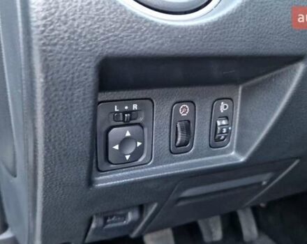 Серый Мицубиси Аутлендер, объемом двигателя 2 л и пробегом 157 тыс. км за 8300 $, фото 21 на Automoto.ua