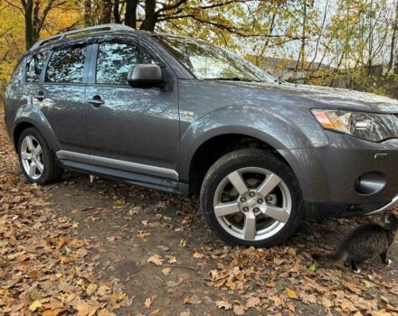 Міцубісі Аутлендер 2008 у Муровані курилівці на Automoto.ua Сірий Міцубісі Аутлендер, об'ємом двигуна 2 л та пробігом 203 тис. км за 8999 $, фото 1 на Automoto.ua