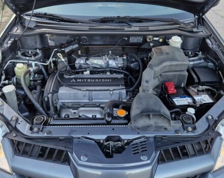 Міцубісі Аутлендер 2008 у Кременчуге на Automoto.ua Сірий Міцубісі Аутлендер, об'ємом двигуна 2 л та пробігом 157 тис. км за 8300 $, фото 22 на Automoto.ua