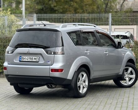 Серый Мицубиси Аутлендер, объемом двигателя 3 л и пробегом 175 тыс. км за 8500 $, фото 10 на Automoto.ua