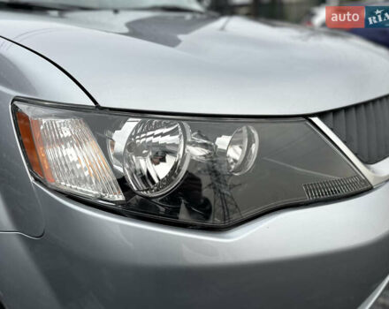 Серый Мицубиси Аутлендер, объемом двигателя 2.4 л и пробегом 61 тыс. км за 11300 $, фото 18 на Automoto.ua