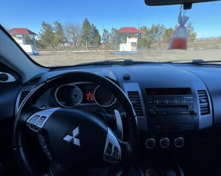 Серый Мицубиси Аутлендер, объемом двигателя 2.4 л и пробегом 213 тыс. км за 7800 $, фото 7 на Automoto.ua