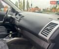 Серый Мицубиси Аутлендер, объемом двигателя 3 л и пробегом 179 тыс. км за 8900 $, фото 47 на Automoto.ua