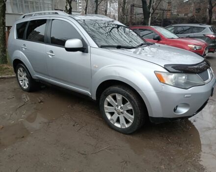 Сірий Міцубісі Аутлендер, об'ємом двигуна 0 л та пробігом 280 тис. км за 4800 $, фото 2 на Automoto.ua