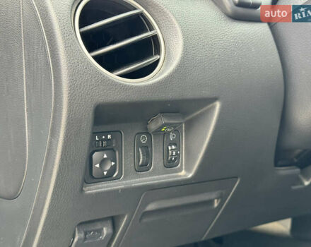 Серый Мицубиси Аутлендер, объемом двигателя 2.38 л и пробегом 254 тыс. км за 7300 $, фото 24 на Automoto.ua