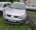 Сірий Міцубісі Аутлендер, об'ємом двигуна 2 л та пробігом 263 тис. км за 4000 $, фото 1 на Automoto.ua