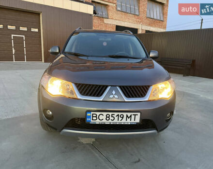 Серый Мицубиси Аутлендер, объемом двигателя 2.4 л и пробегом 210 тыс. км за 8300 $, фото 19 на Automoto.ua