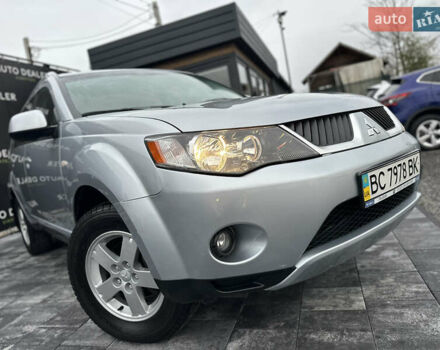 Серый Мицубиси Аутлендер, объемом двигателя 2.4 л и пробегом 61 тыс. км за 11300 $, фото 16 на Automoto.ua