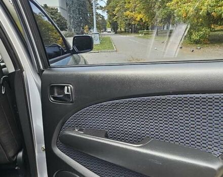 Сірий Міцубісі Аутлендер, об'ємом двигуна 2.38 л та пробігом 230 тис. км за 5500 $, фото 5 на Automoto.ua