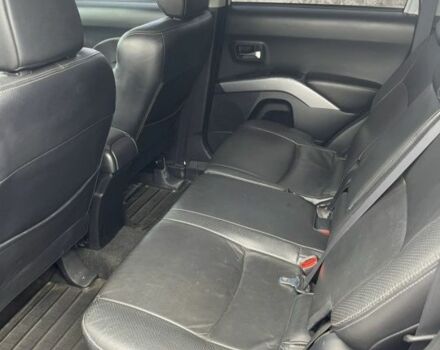 Сірий Міцубісі Аутлендер, об'ємом двигуна 0 л та пробігом 280 тис. км за 4800 $, фото 7 на Automoto.ua