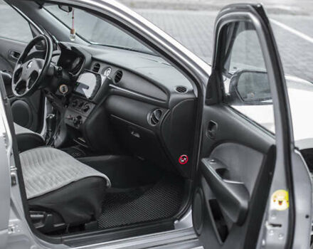 Сірий Міцубісі Аутлендер, об'ємом двигуна 2 л та пробігом 258 тис. км за 5650 $, фото 30 на Automoto.ua