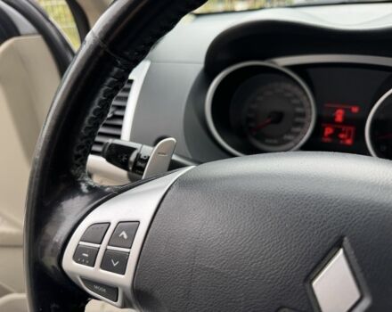 Серый Мицубиси Аутлендер, объемом двигателя 3 л и пробегом 175 тыс. км за 8500 $, фото 17 на Automoto.ua