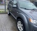 Сірий Міцубісі Аутлендер, об'ємом двигуна 2 л та пробігом 330 тис. км за 4950 $, фото 2 на Automoto.ua