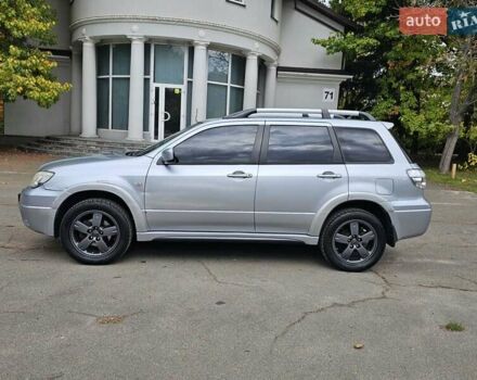 Міцубісі Аутлендер 2008 у Києві на Automoto.ua Сірий Міцубісі Аутлендер, об'ємом двигуна 2.38 л та пробігом 200 тис. км за 5900 $, фото 3 на Automoto.ua