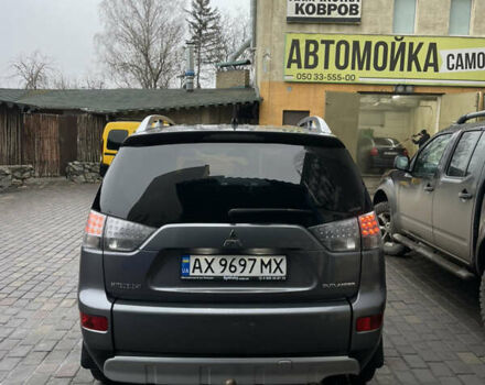 Серый Мицубиси Аутлендер, объемом двигателя 2.01 л и пробегом 345 тыс. км за 8100 $, фото 5 на Automoto.ua